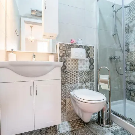 Old Romantic 3 Apartment Pula