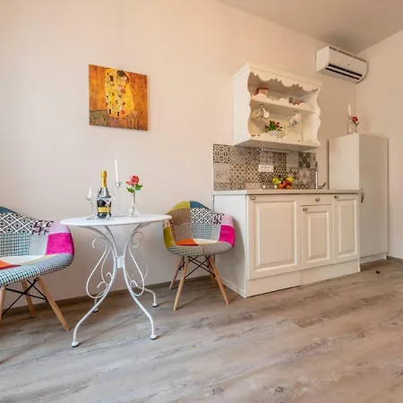 Old Romantic 3 Apartman *