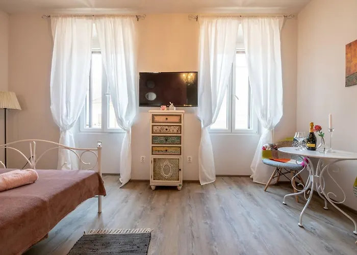 Apartman Old Romantic 3 *