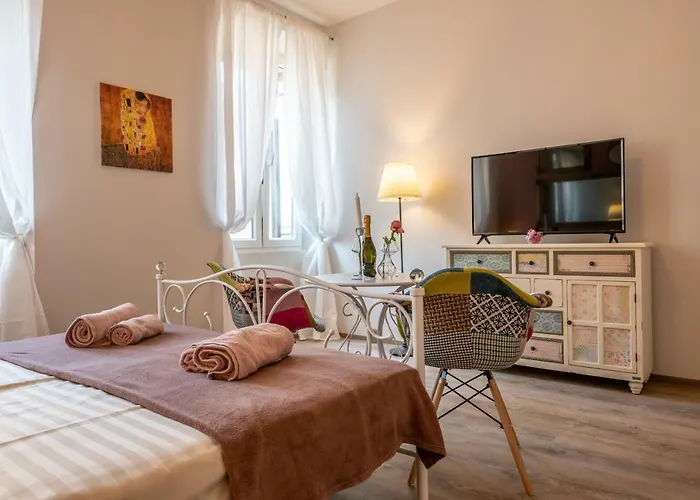 Διαμέρισμα Old Romantic 3 Πούλα