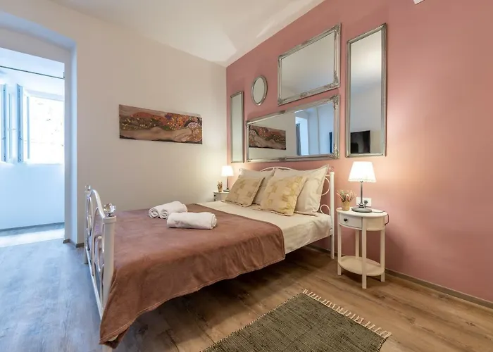 Old Romantic 3 Apartman