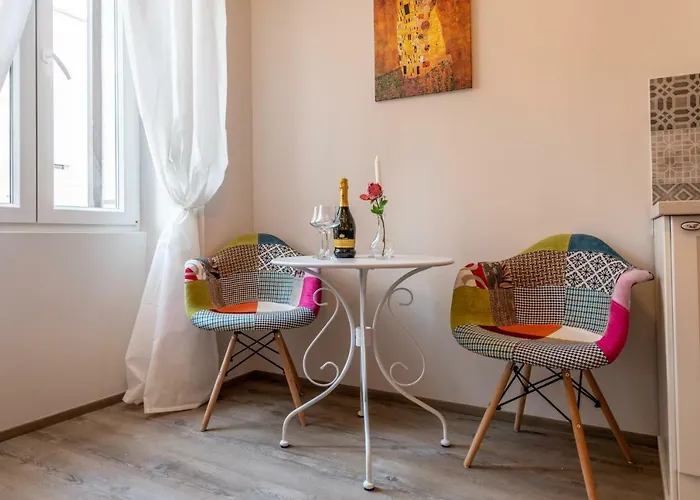 Apartman Old Romantic 3 *